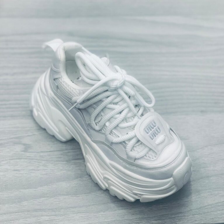 V 305 حريمى ميو ميو